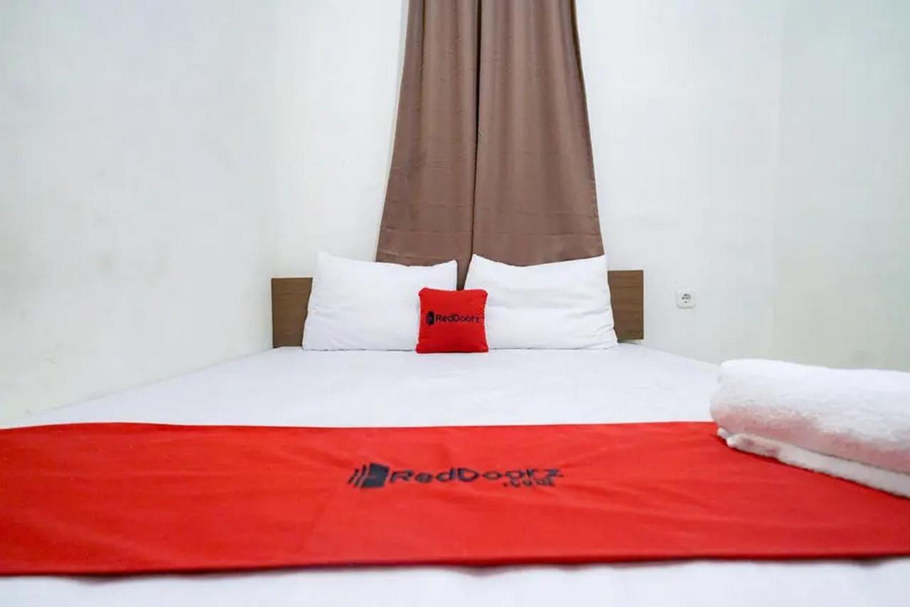 Reddoorz Near Ekowisata Mangrove Belawan Hotell Exteriör bild