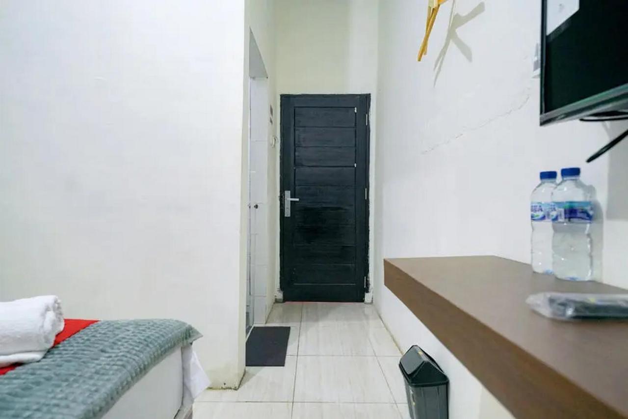 Reddoorz Near Ekowisata Mangrove Belawan Hotell Exteriör bild