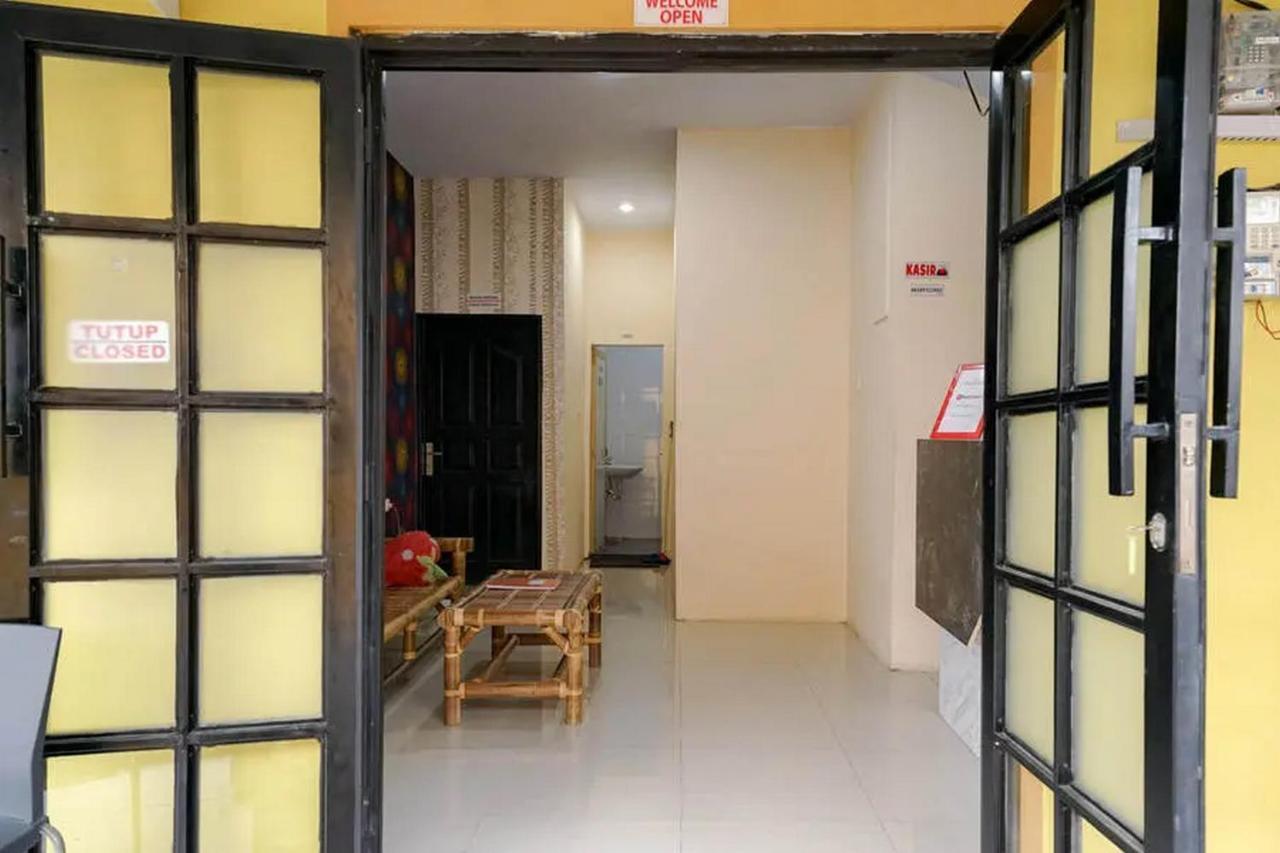 Reddoorz Near Ekowisata Mangrove Belawan Hotell Exteriör bild