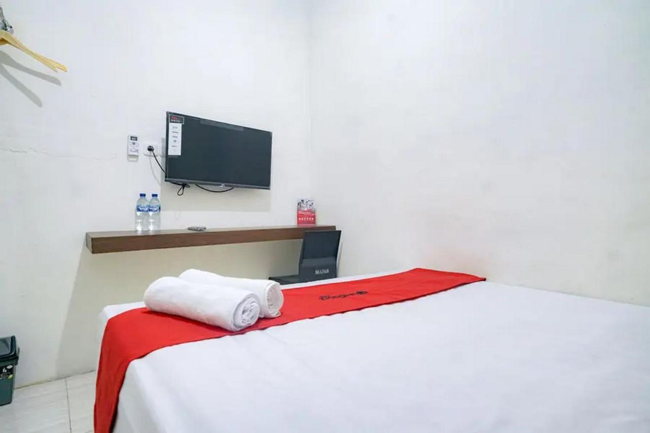 Reddoorz Near Ekowisata Mangrove Belawan Hotell Exteriör bild