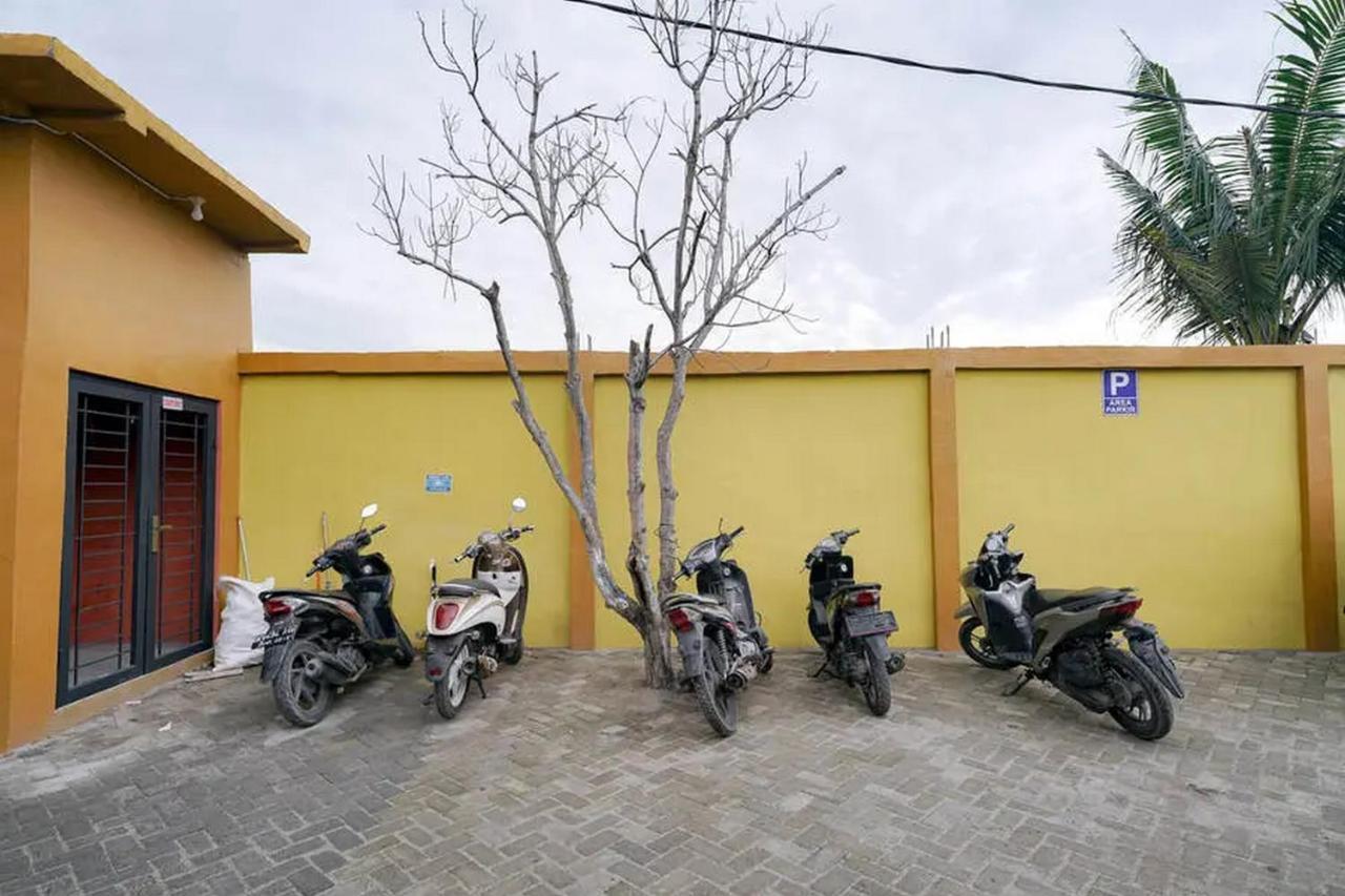 Reddoorz Near Ekowisata Mangrove Belawan Hotell Exteriör bild